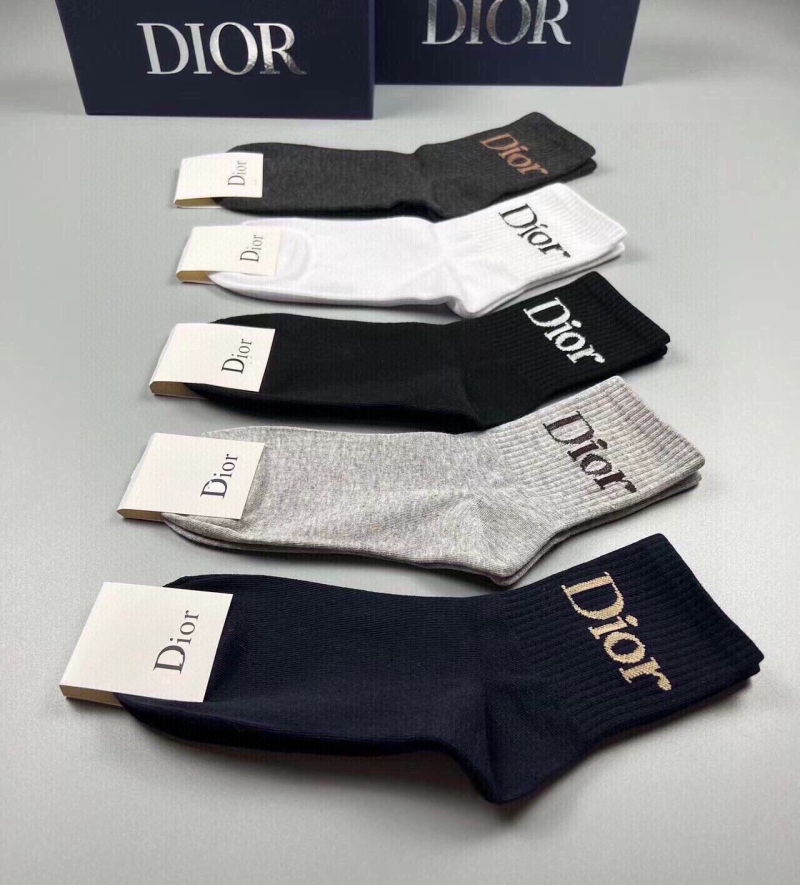 DIOR